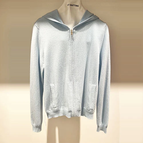 Women's Crew Neck Wool Sweater Women's Crew Neck Wool Sweater